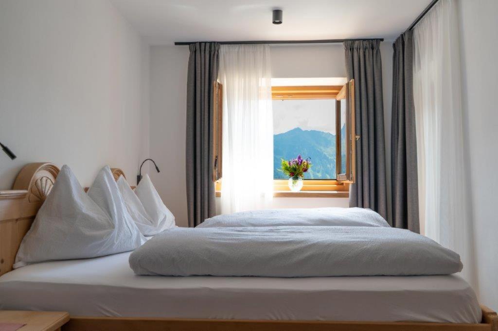 Gasthof Hochfirst Panzió Corvara in Passiria Kültér fotó